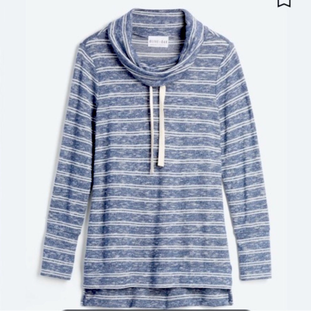Olive + Oak Hi-Low Cowlneck. Blue & White. size L